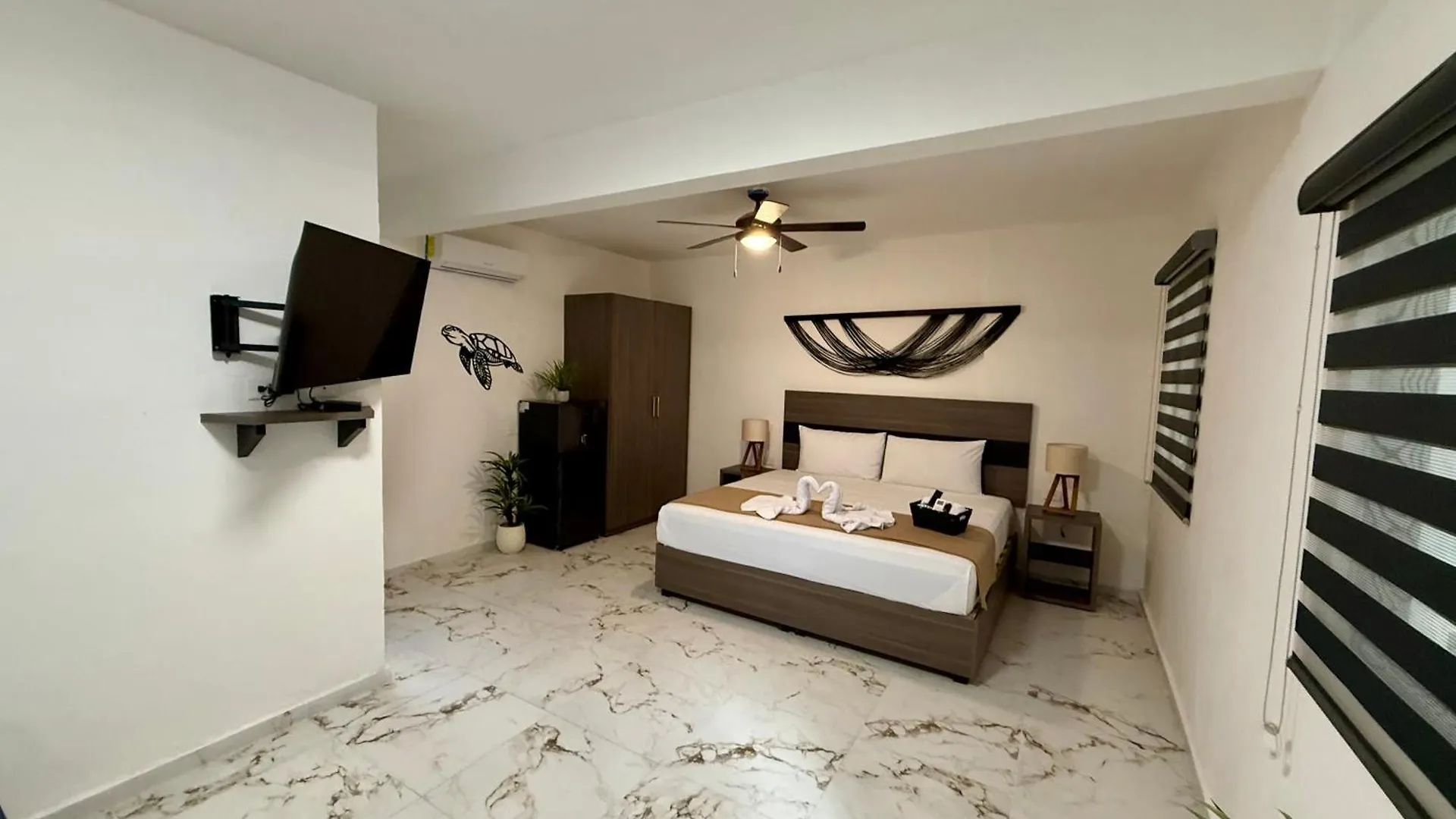 *****  Casa Tortuga 5Th Ave Hotel Playa del Carmen Mexico